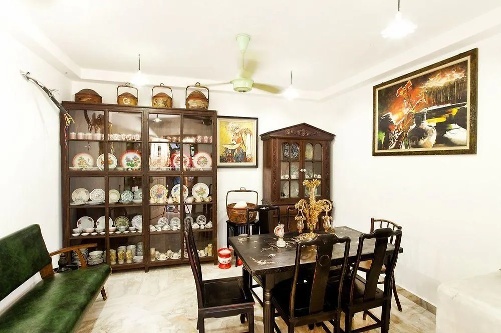 Oyo 90855 Vince Villa Bukit Mertajam